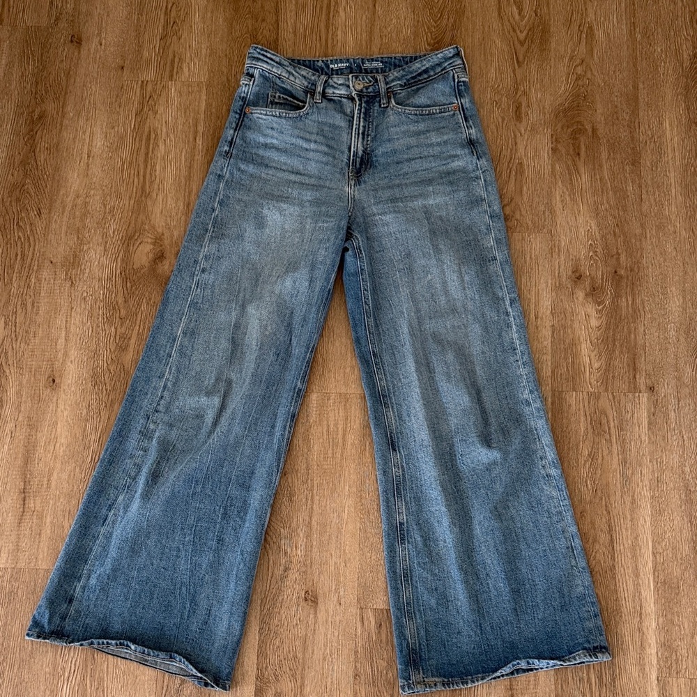 Old Navy Wide-Leg Flare Jeans in Medium Blue